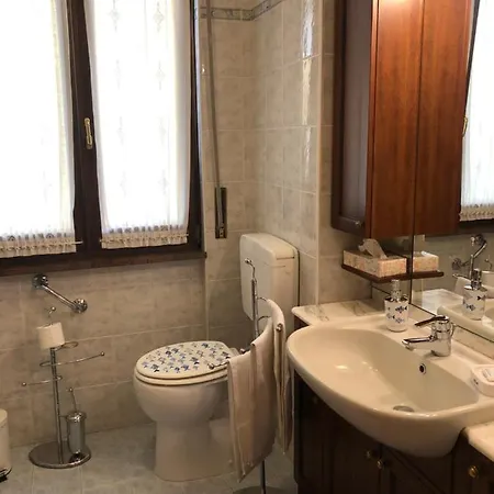 Apartment Casa Inglese, A Pochi Passi Da Inalpi Arena *