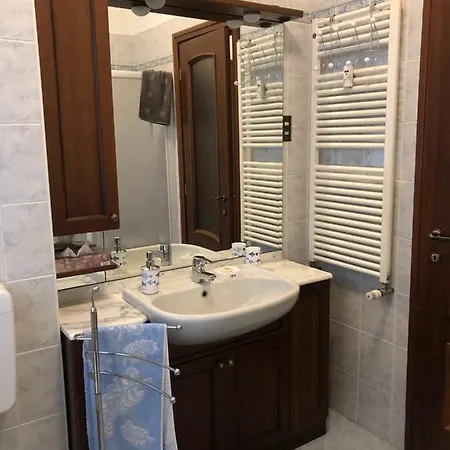 Apartamento Casa Inglese, A Pochi Passi Da Inalpi Arena *