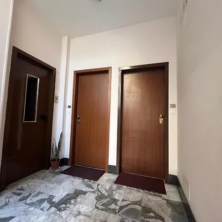 Casa Inglese, A Pochi Passi Da Inalpi Arena *